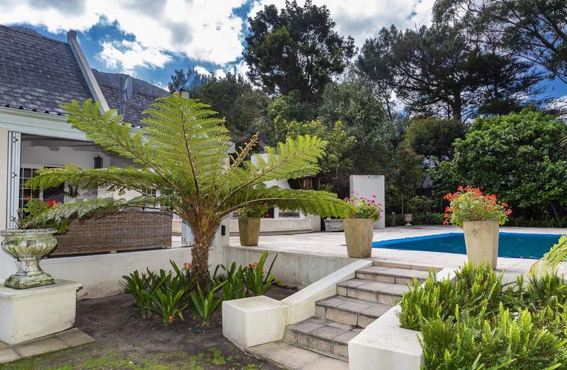 6 Bedroom Property for Sale in Hout Bay Western Cape